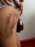 10/03/2016 - Pai deixa filha de castigo ajoelhada e sem comer por 16 horas e é preso 